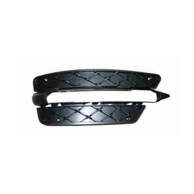 MB1039126 Front Bumper Insert Passenger Side