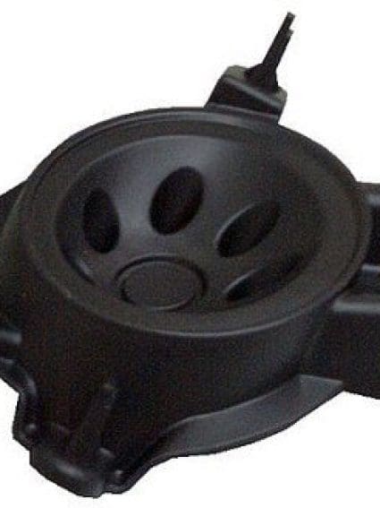 NI1038109 Driver Side Front Bumper Fog Light Cover