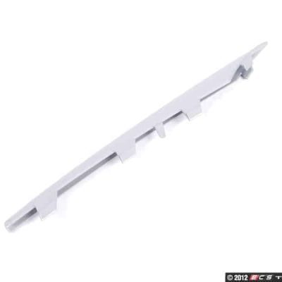 BM1038147 Front Bumper Insert Fog Light Trim Driver Side