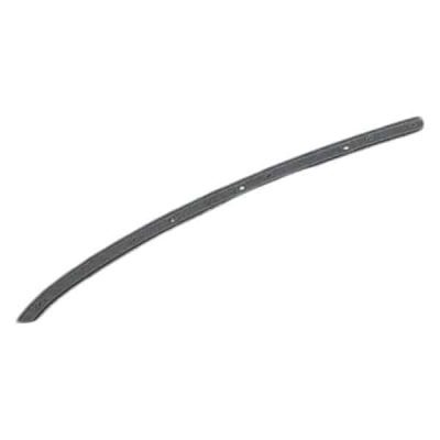 gm1047103 Passenger Side Front Bumper Cover Molding