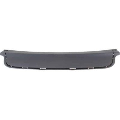 GM1180180 Rear Bumper Cover Insert Trailer Hitch