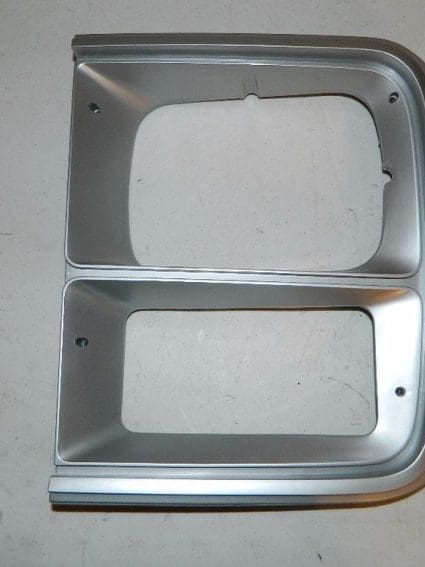 TYCV07044HAL Grille Door Headlight