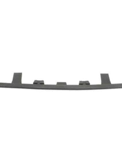 CH1044131 Front Bumper Cover Molding