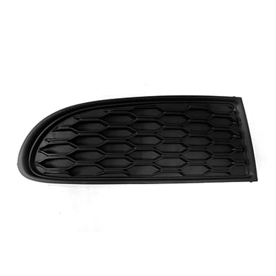 CH1039180 Front Bumper Insert Fog Light Cover Passenger Side