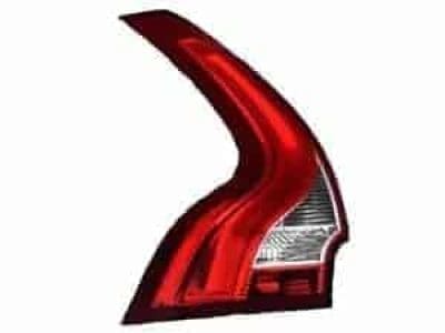 VO2800104 Tail Lamp Lens & Housing