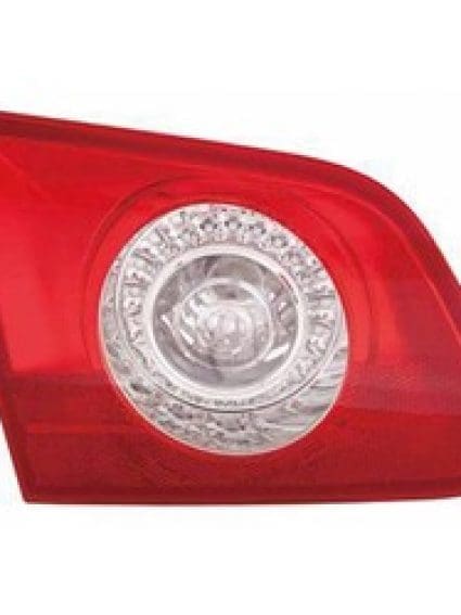 VW2886100 Driver Side Backup Lamp Lens and Housing