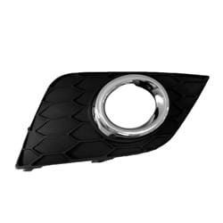 NI1039143 Passenger Side Front Bumper Fog Light Bezel