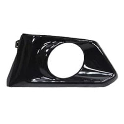 NI1039158C Passenger Side Front Bumper Fog Light Bezel