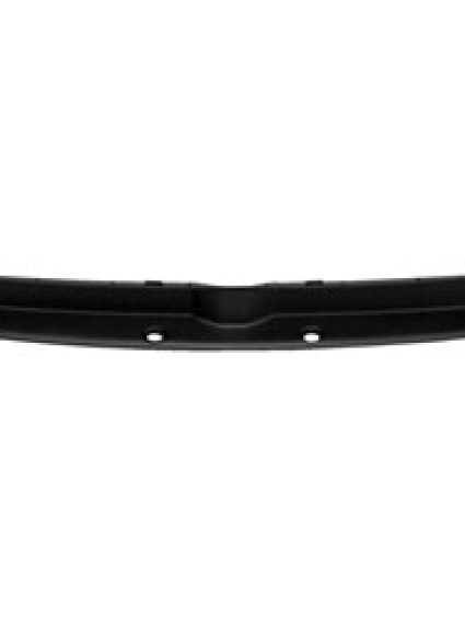 CH1087122 Front Bumper Filler Panel